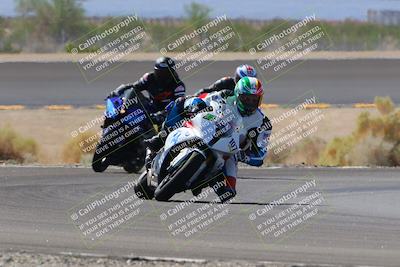 media/Oct-08-2022-SoCal Trackdays (Sat) [[1fc3beec89]]/Turn 14 (1050am)/